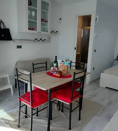 Apartment Red *